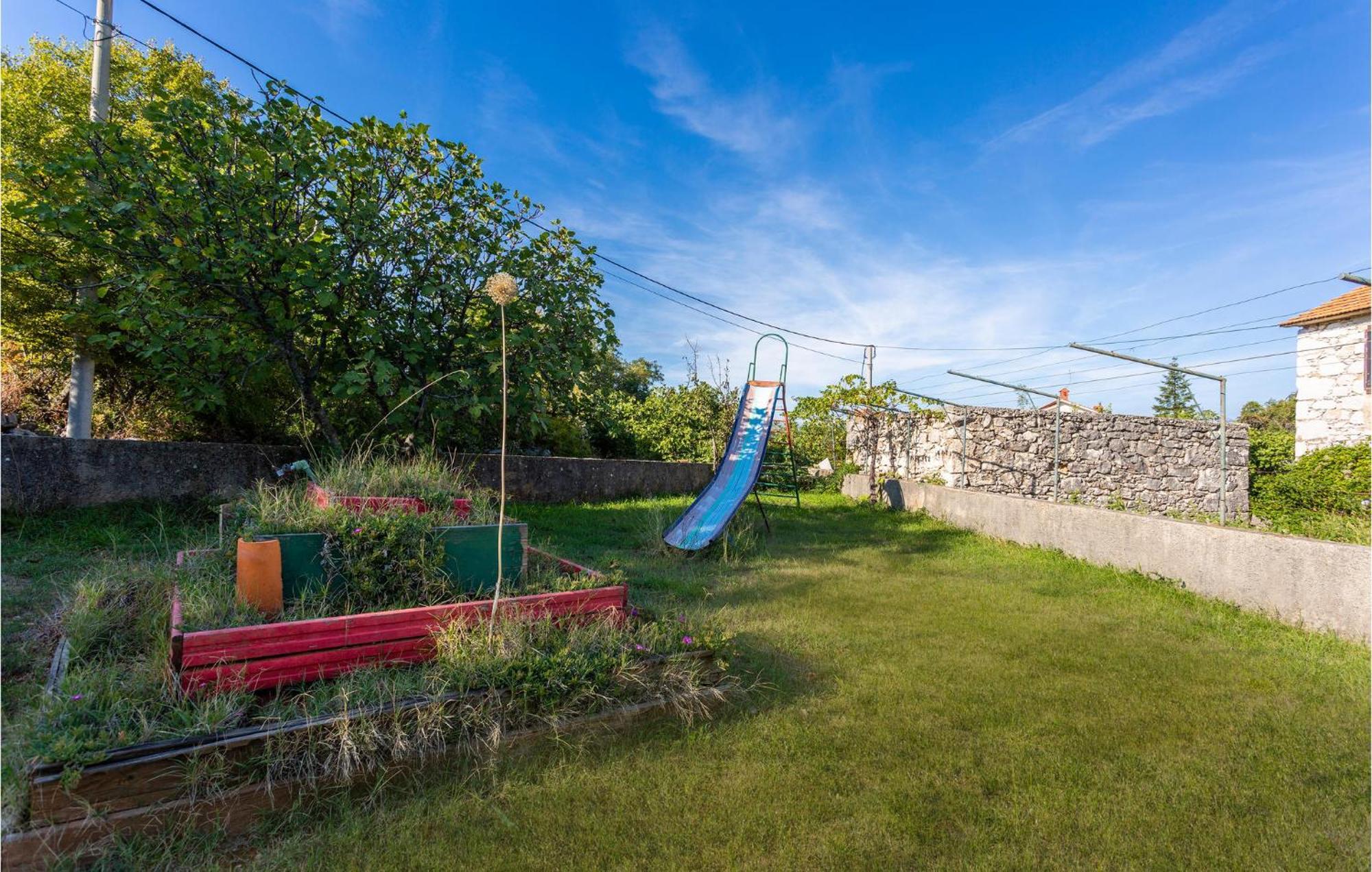 Beautiful Apartment In Malinska With Wifi Buitenkant foto